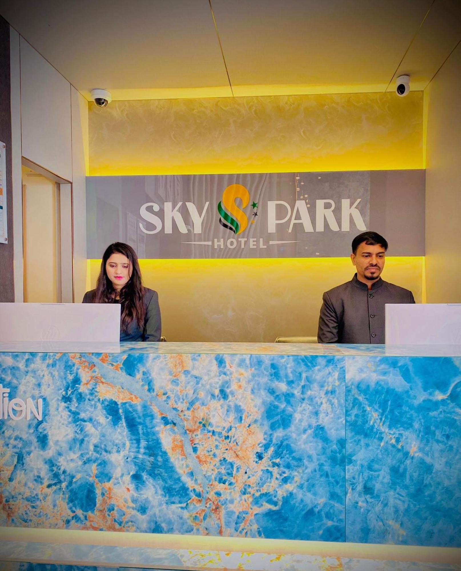 Sky Park Hotel Dubái Exterior foto